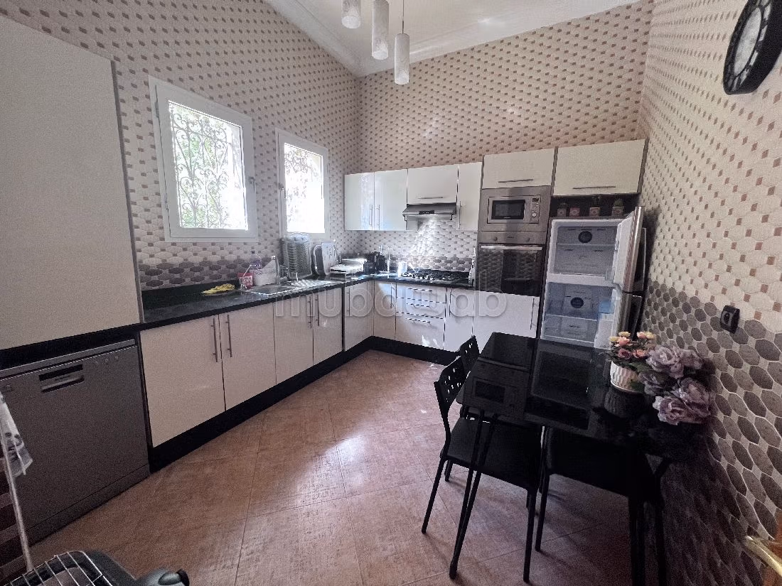 Villa 240 m² for rent in Marrakech (Les Portes de Marrakech) — Photo 18