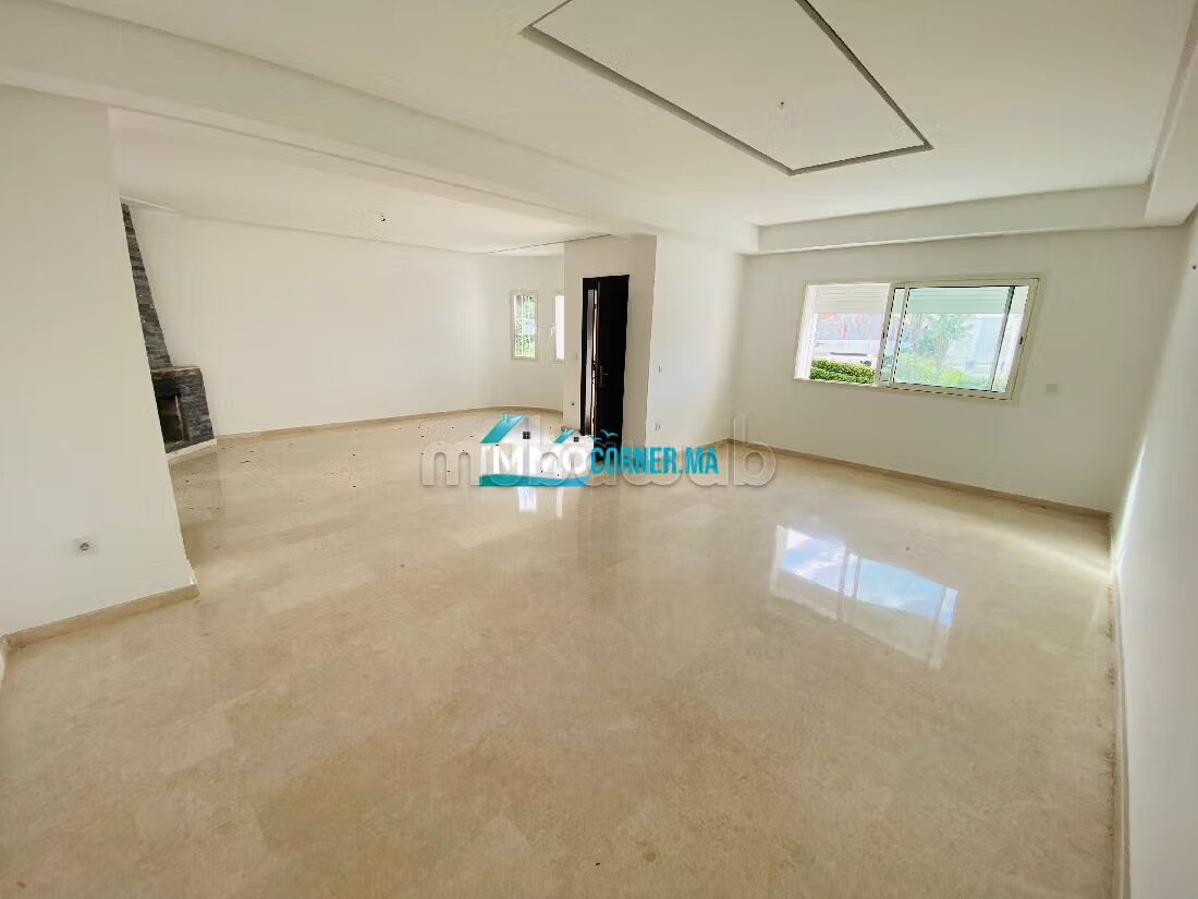 Luxurious villa for sale in a prestigious secured residence in Tangier