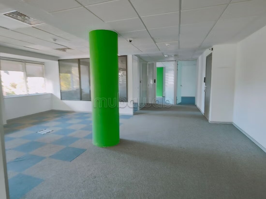 Bureau 300 m² à louer à Casablanca — Photo 10