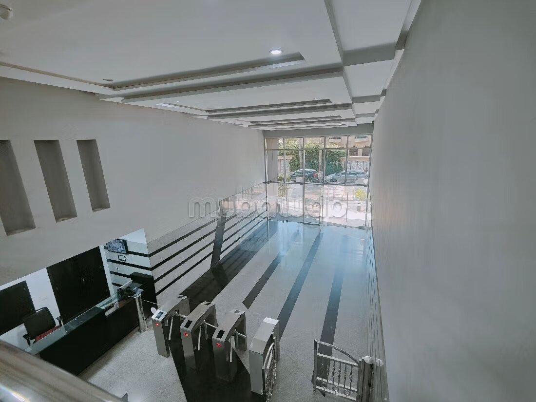 Bureau 300 m² à louer à Casablanca — Photo 24