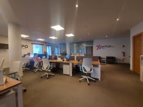 Bureau 300 m² à louer à Casablanca — Photo 28