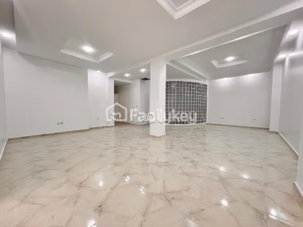 مكتب للايجار 53 م² في الدار البيضاء — Photo 11
