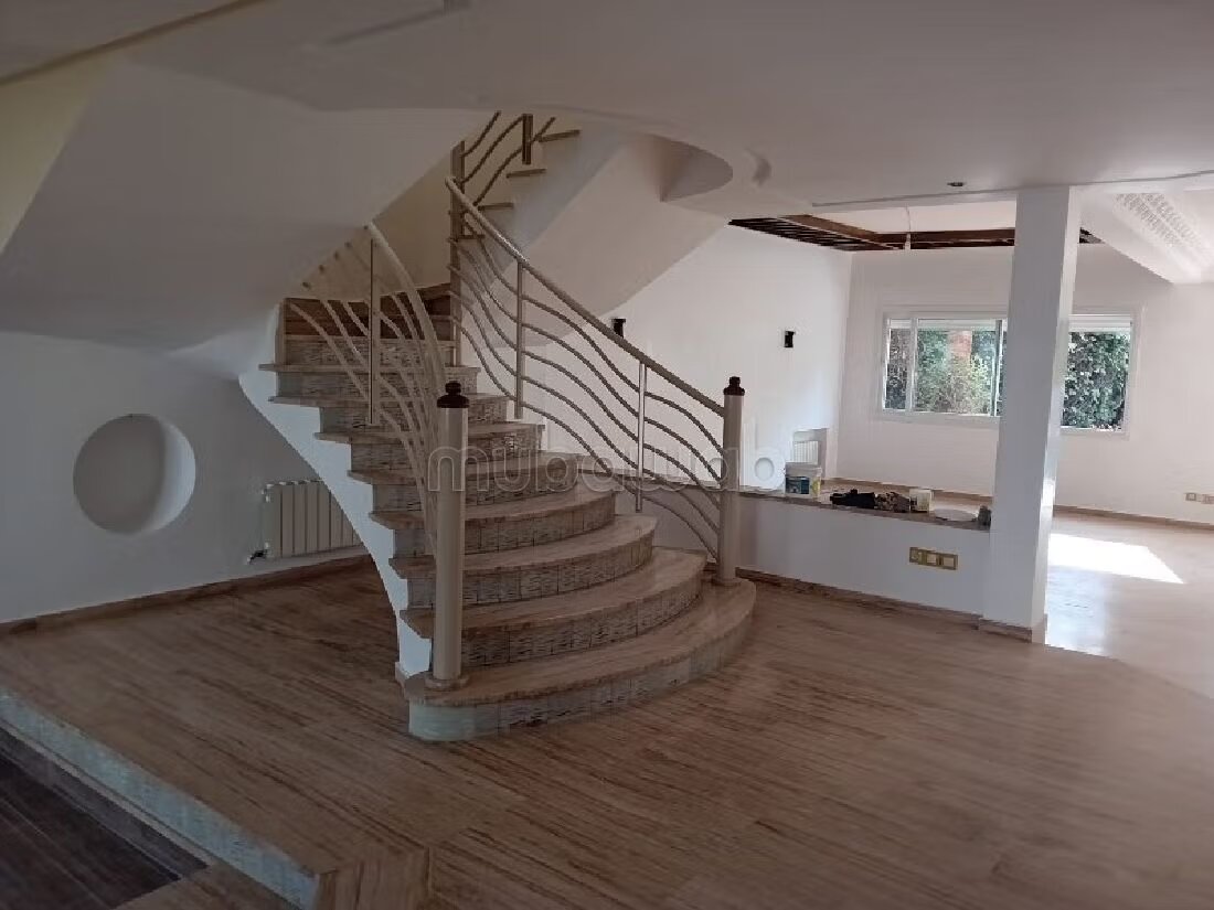 Villa 350 m² for rent in Casablanca — Photo 6