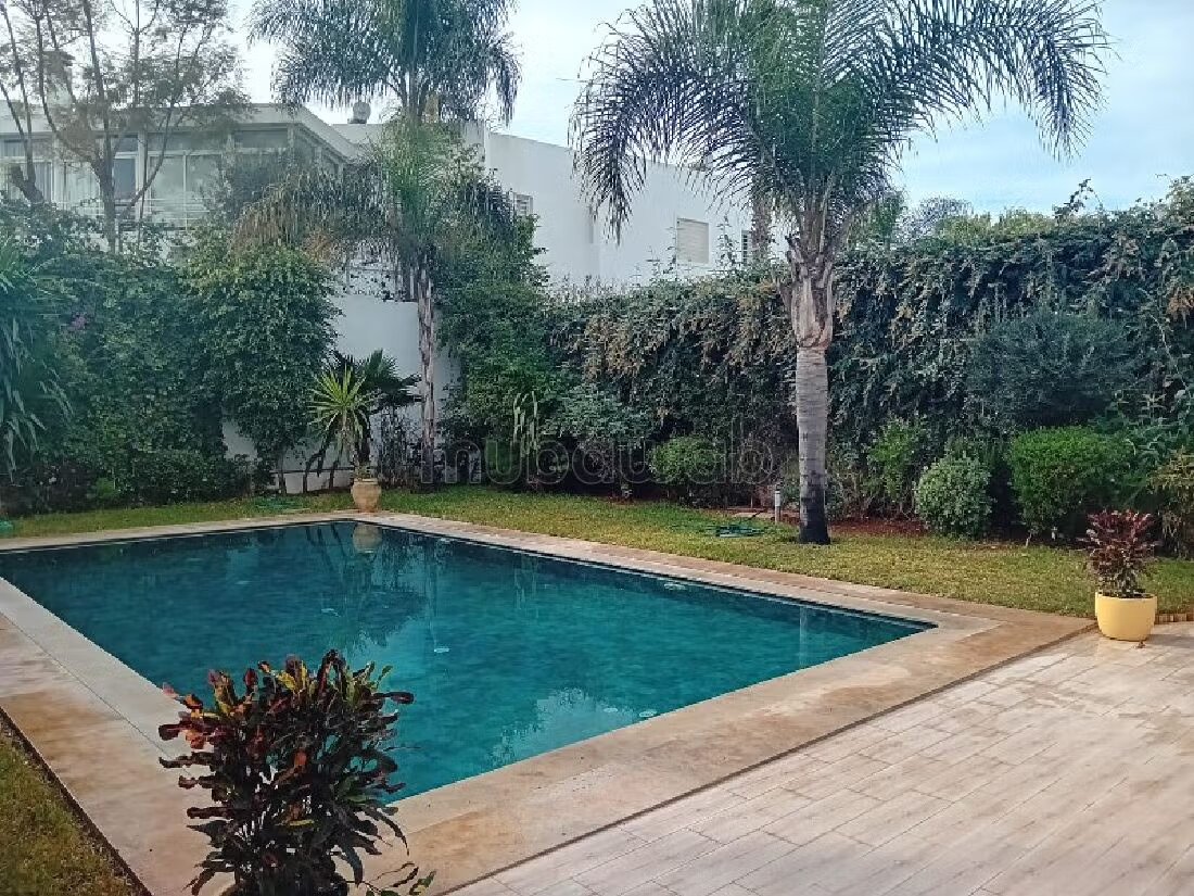 Villa 350 m² for rent in Casablanca — Photo 12