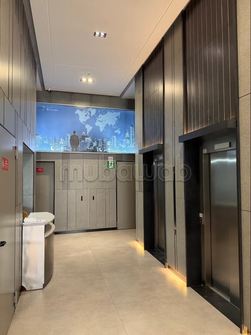 60 m² Office for Rent in Casablanca — Photo 5