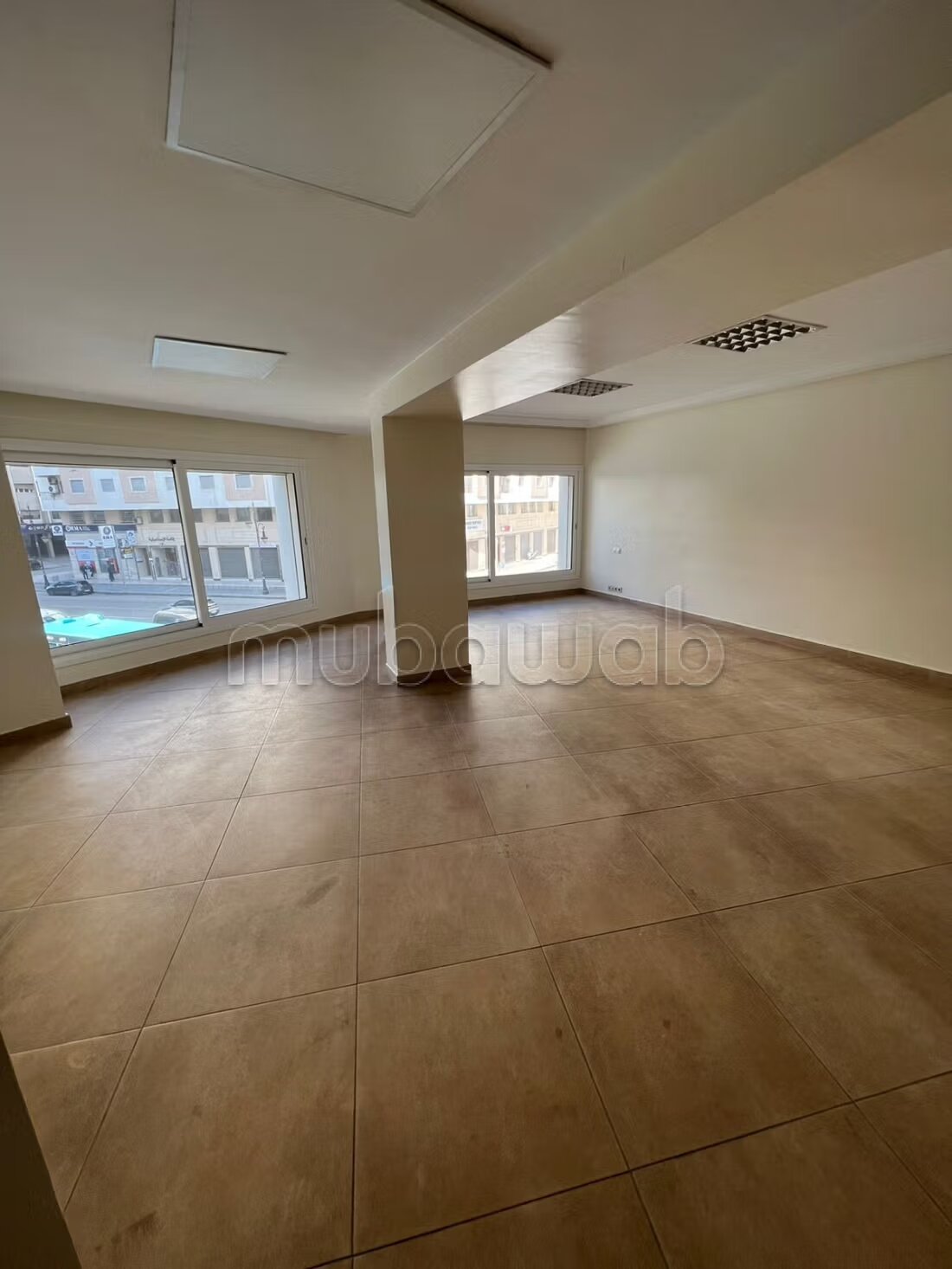 Bureau 265 m² à louer à Tanger — Photo 8
