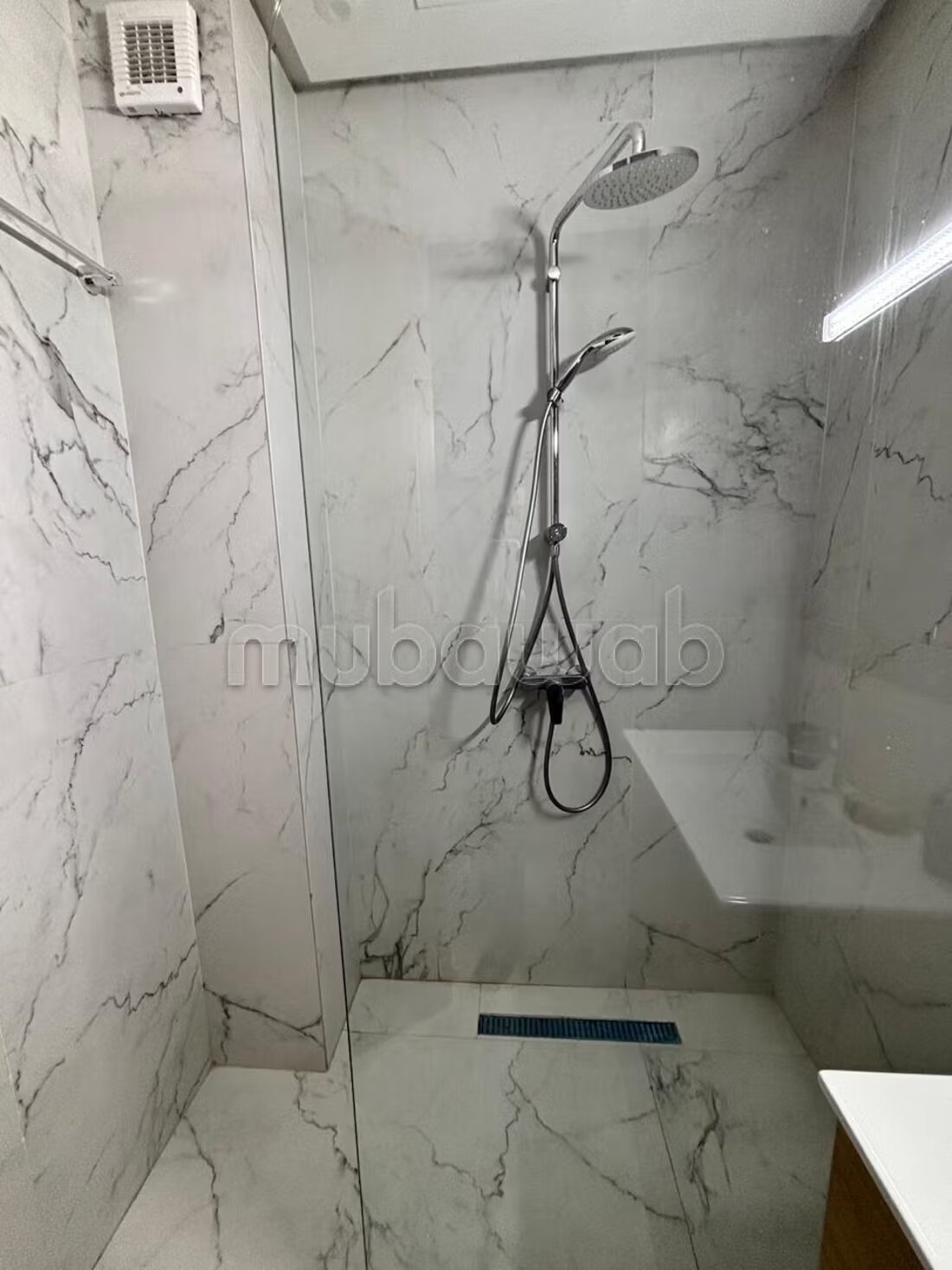 Studio apartment 60 m² for rent in Casablanca — Photo 8