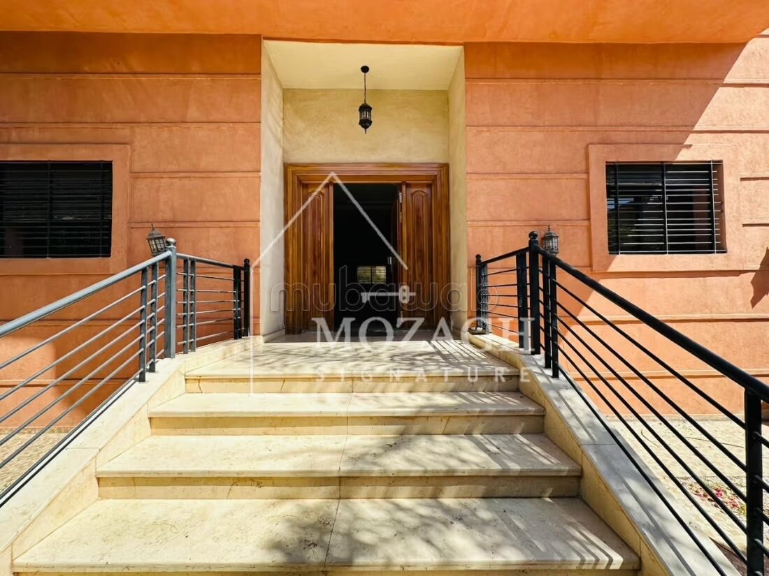 فيلا 405 م² للإيجار في مراكش — Photo 24