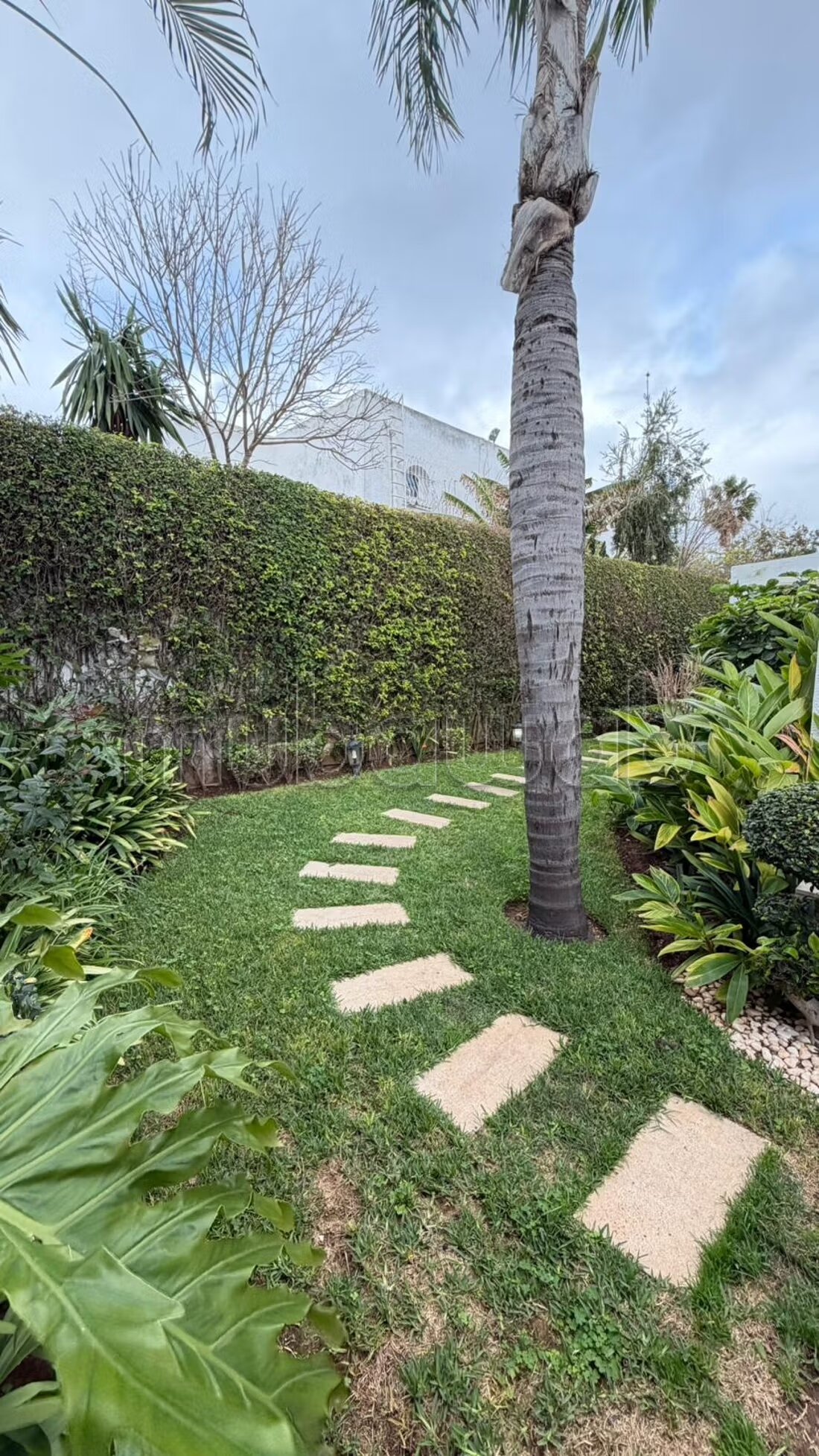 Villa for rent 400 m² in Ain Diab, Casablanca — Photo 3