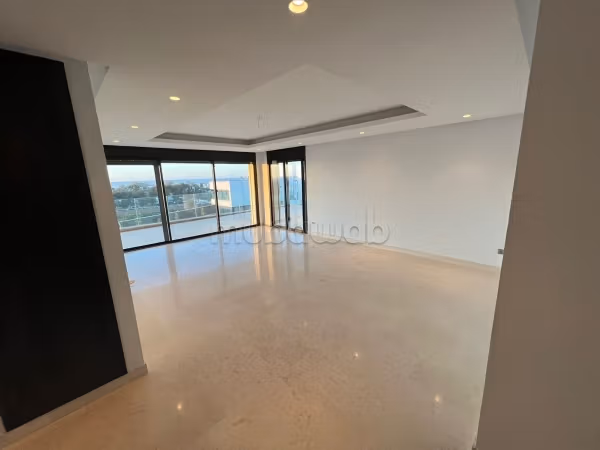 3-Bedroom Furnished Apartment with Sea View for Rent in Casablanca — Photo 3