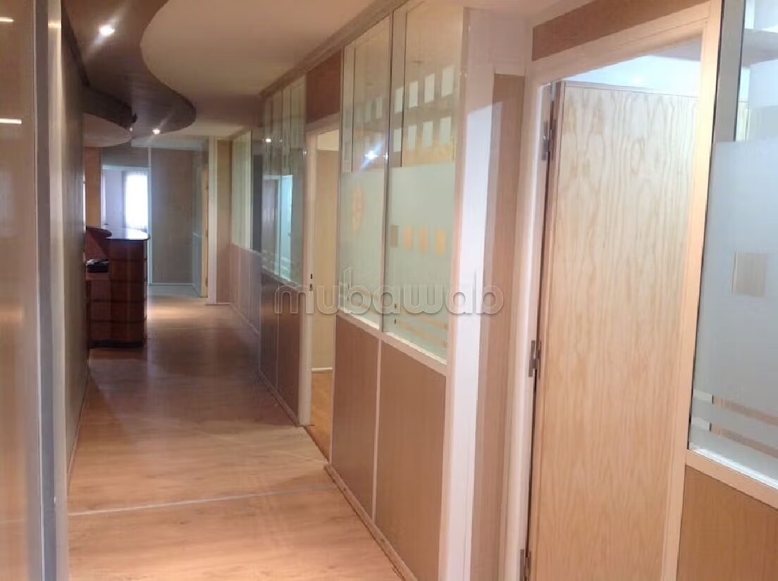 150 m² Office for Rent in Casablanca — Photo 6