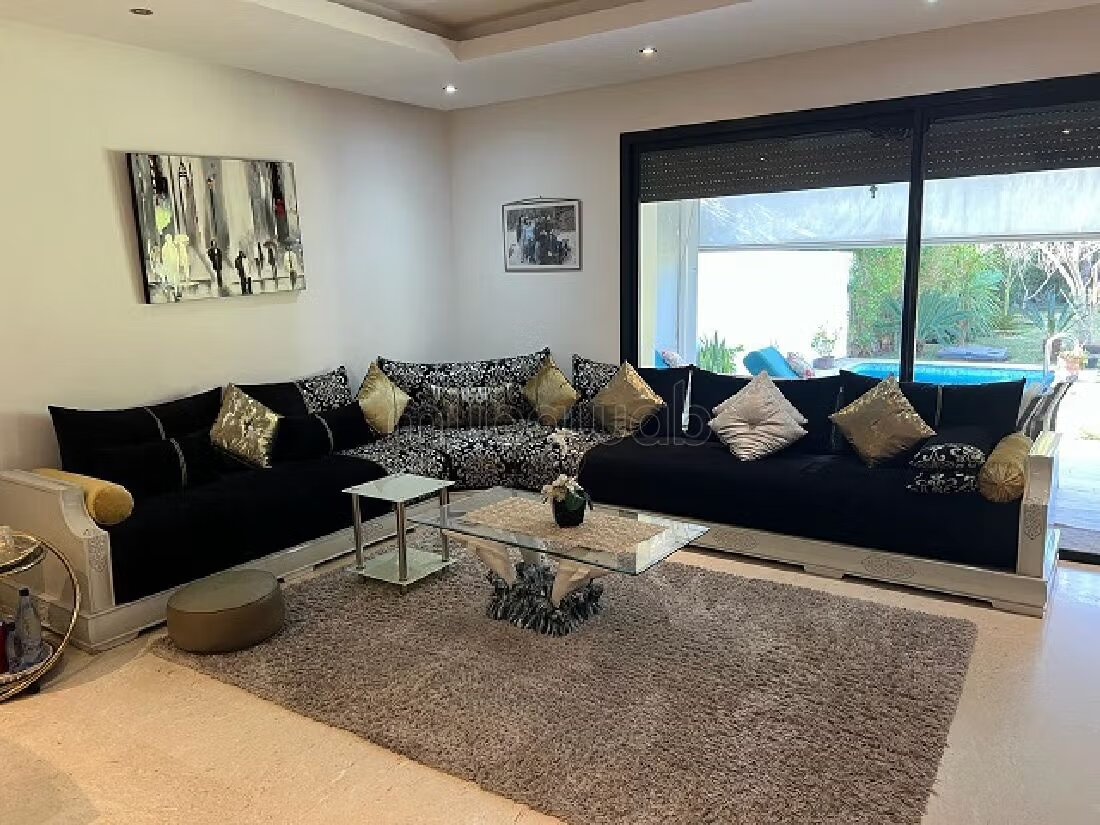 Furnished villa 800 m² for rent on Nations Beach — Photo 5