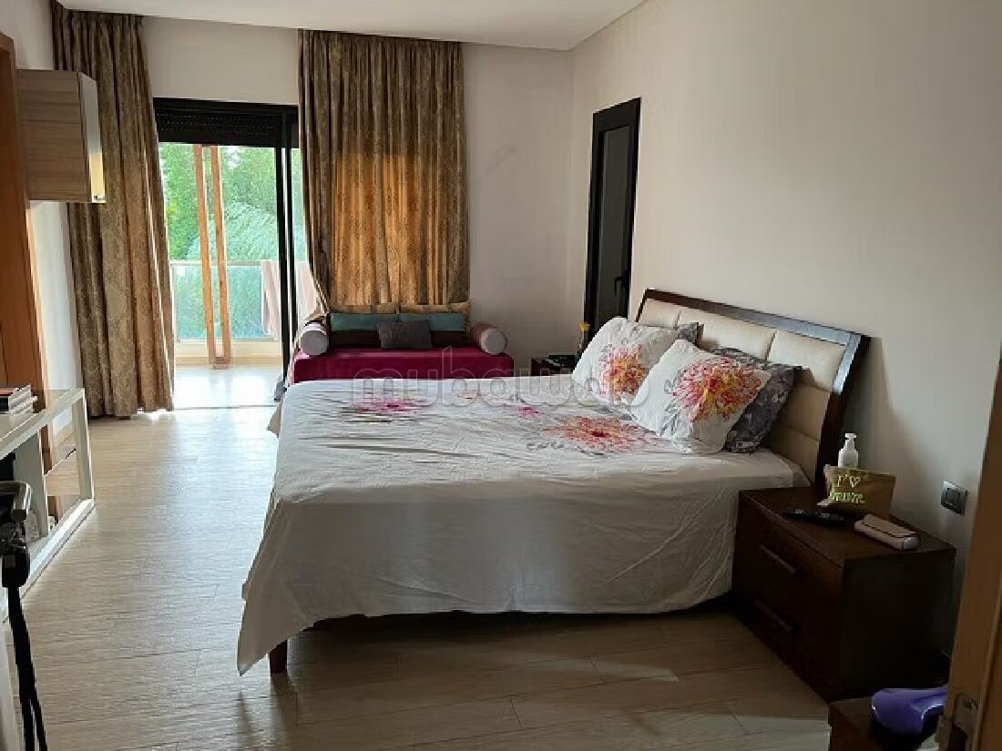 Furnished villa 800 m² for rent on Nations Beach — Photo 9