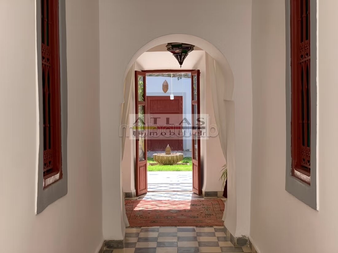Kasbah 1,7 Hectare avec lac à vendre à Marrakech — Photo 27