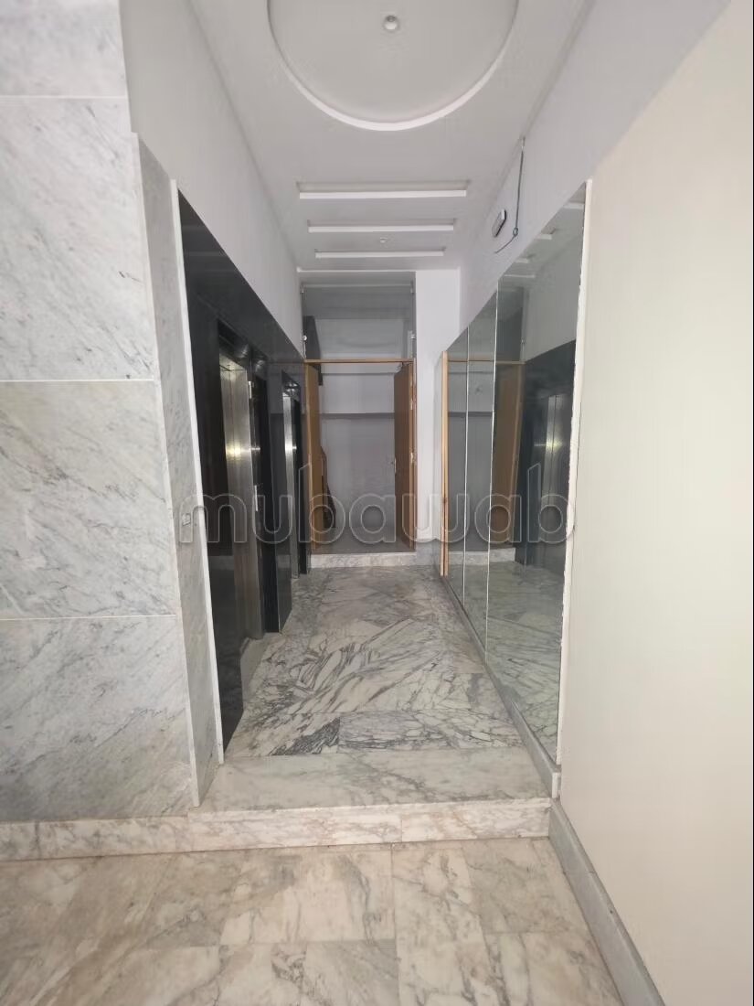 Bureau 88m² à louer à Fès — Photo 35