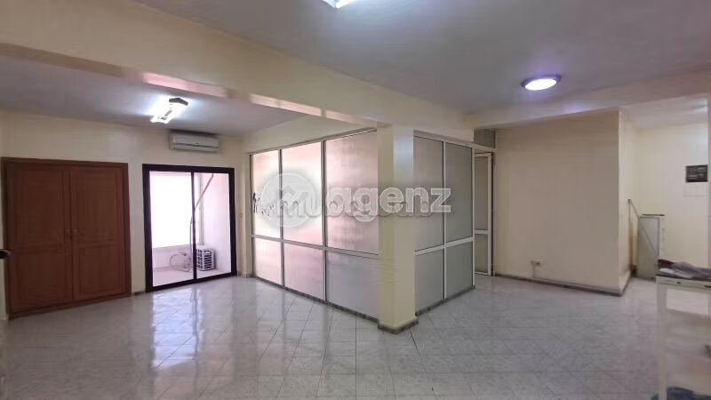 Bureau 88m² à louer à Fès — Photo 47
