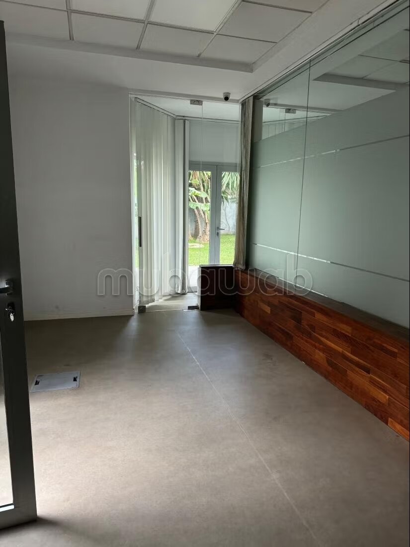 Office 700 m² for rent in Casablanca at Oasis — Photo 31