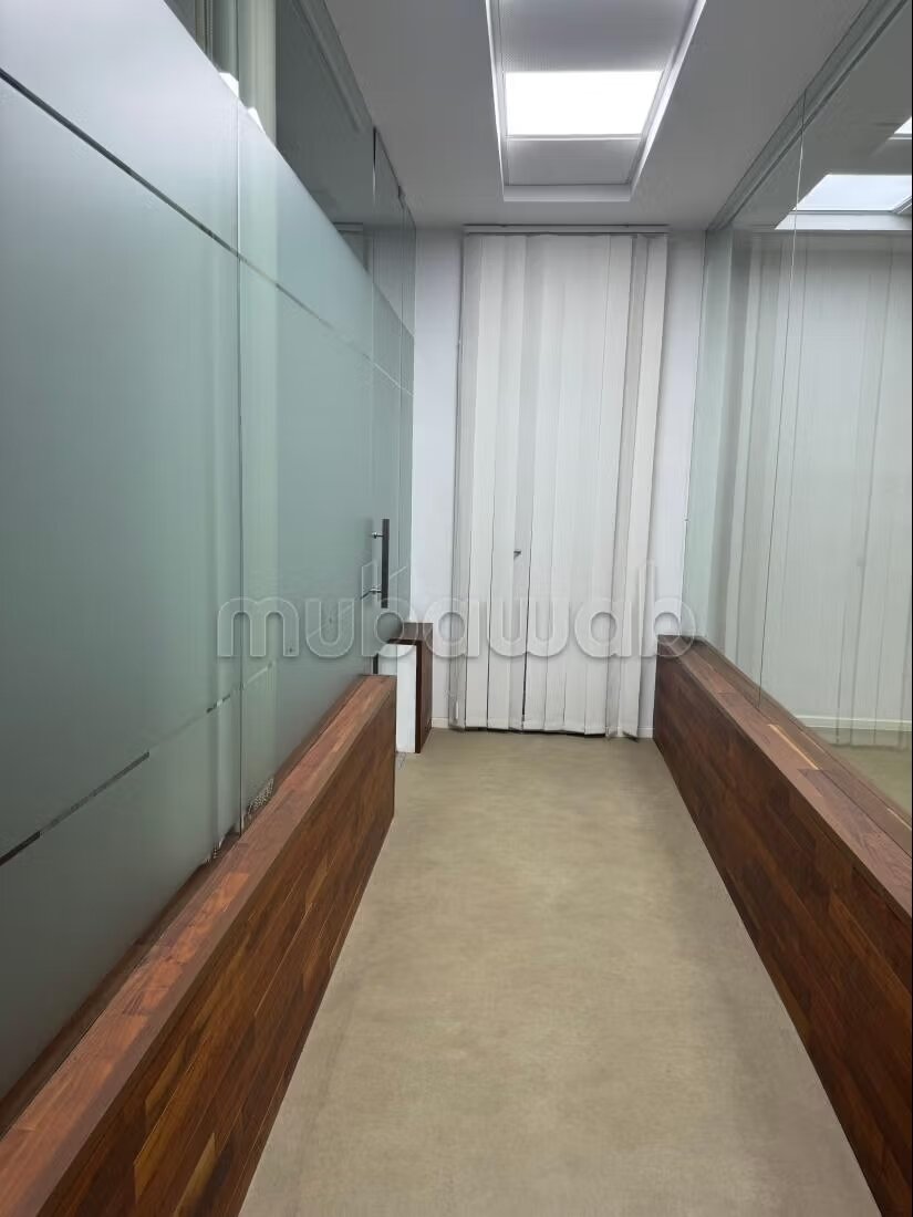 Office 700 m² for rent in Casablanca at Oasis — Photo 40
