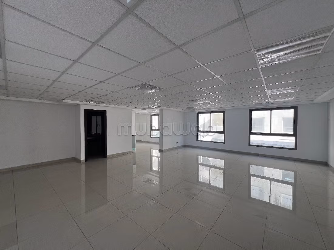 Office 105 m² for rent in Casablanca — Photo 18