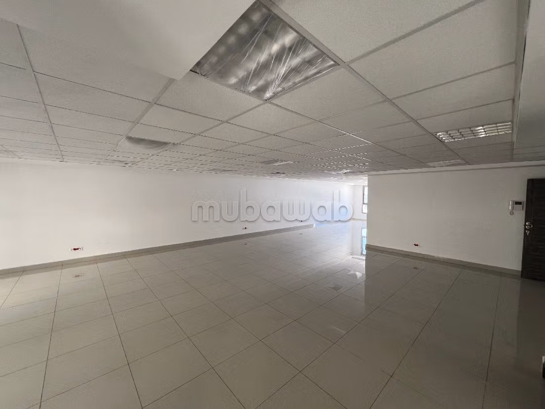 Office 105 m² for rent in Casablanca — Photo 26