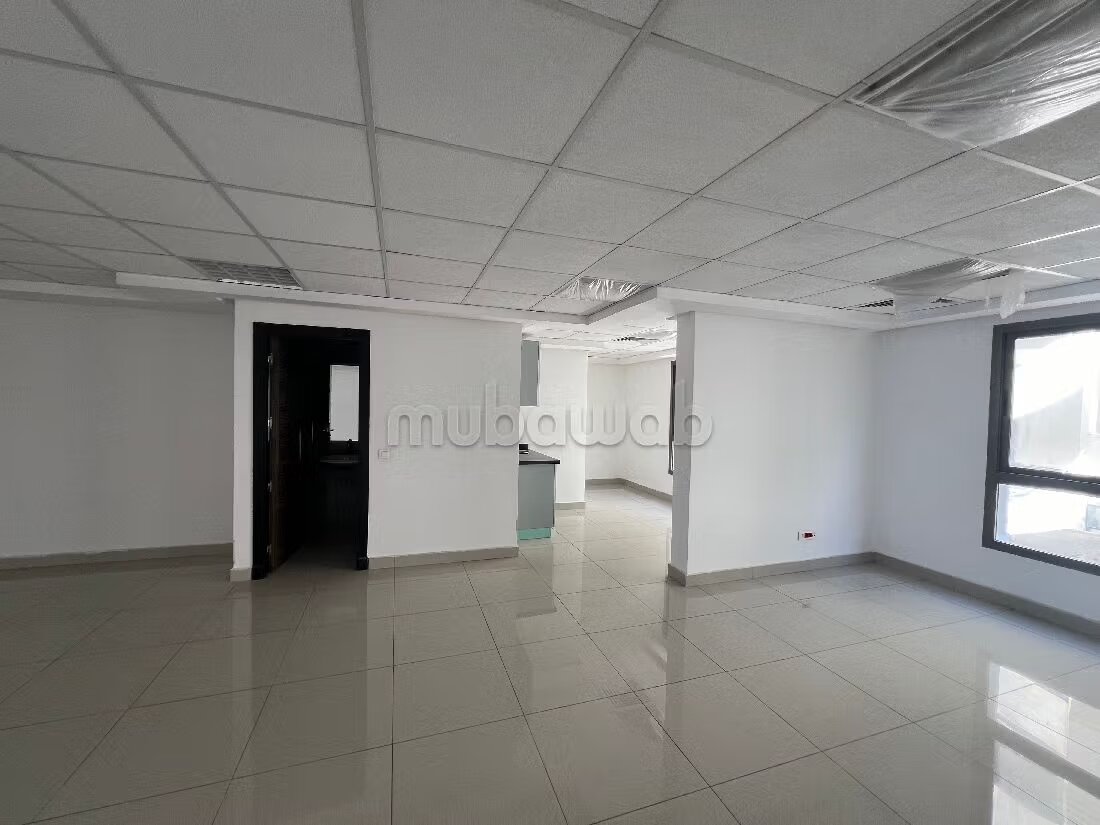 Office 105 m² for rent in Casablanca — Photo 15