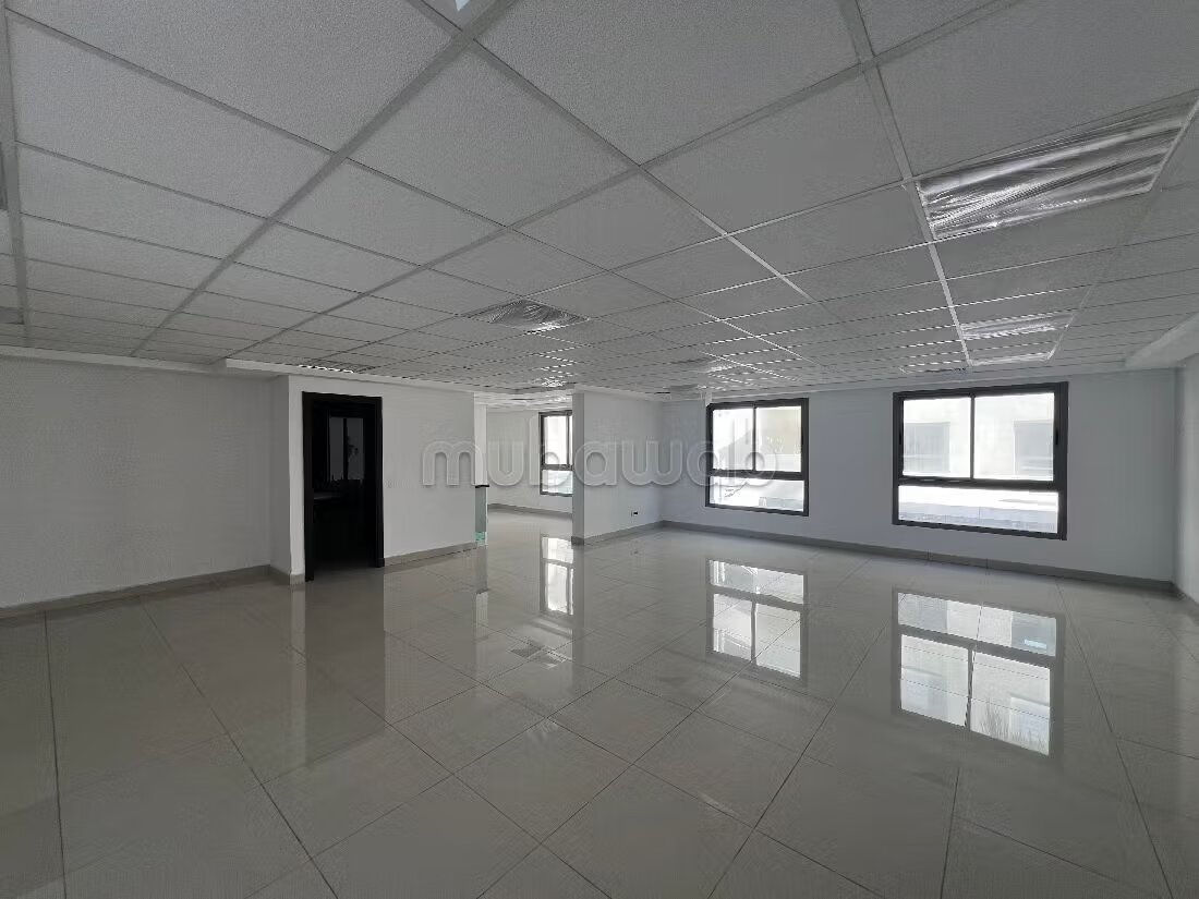 Office 105 m² for rent in Casablanca — Photo 17