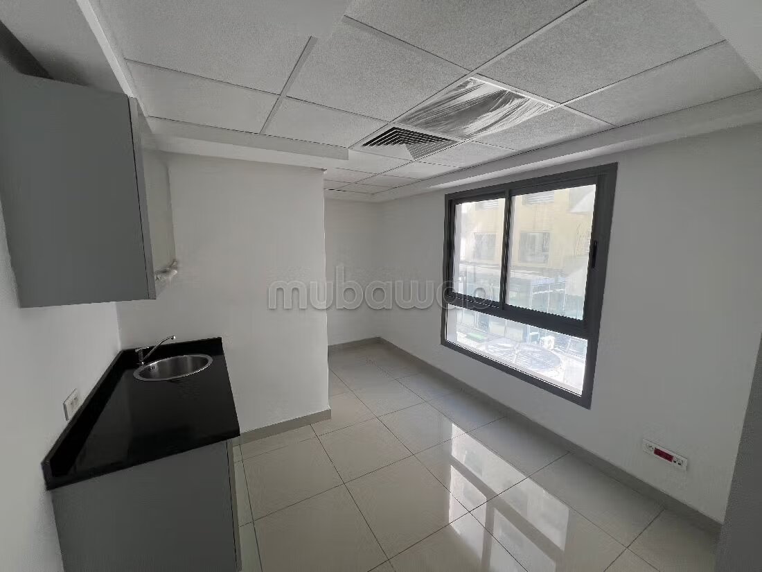 Office 105 m² for rent in Casablanca — Photo 23