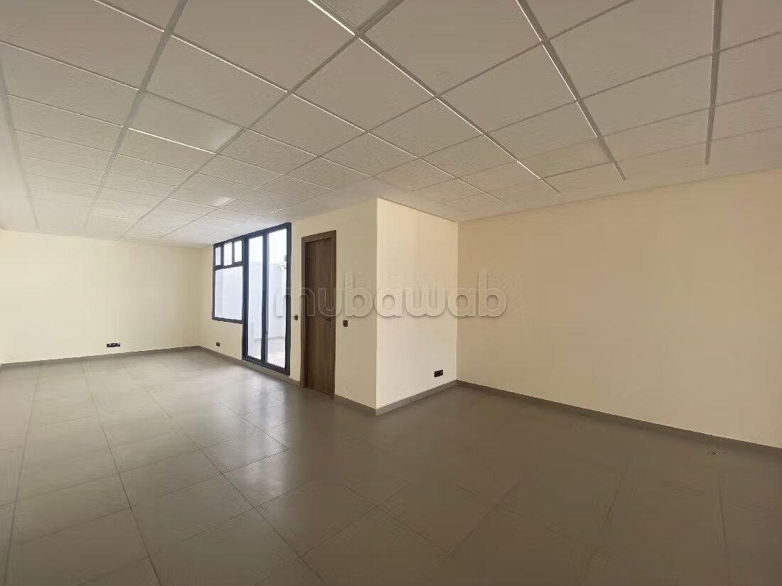 Office 75 m² for Rent in Casablanca — Photo 3