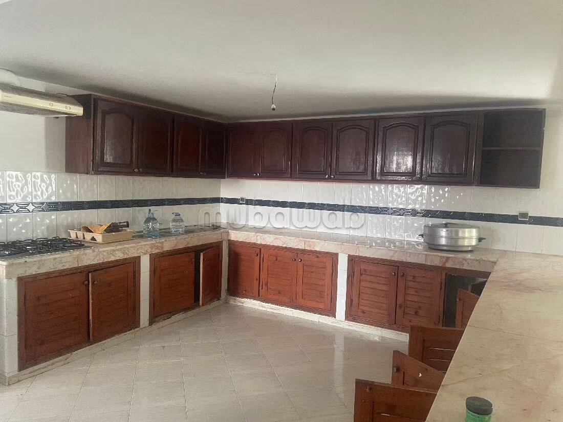 Furnished villa for rent, 300 m², seafront, Rabat — Photo 38