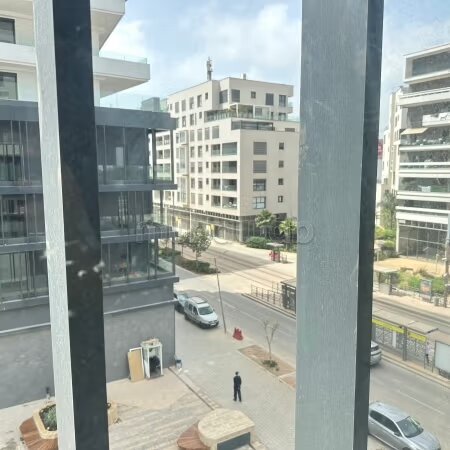 Bureau 168 m² à louer à Casablanca — Photo 3