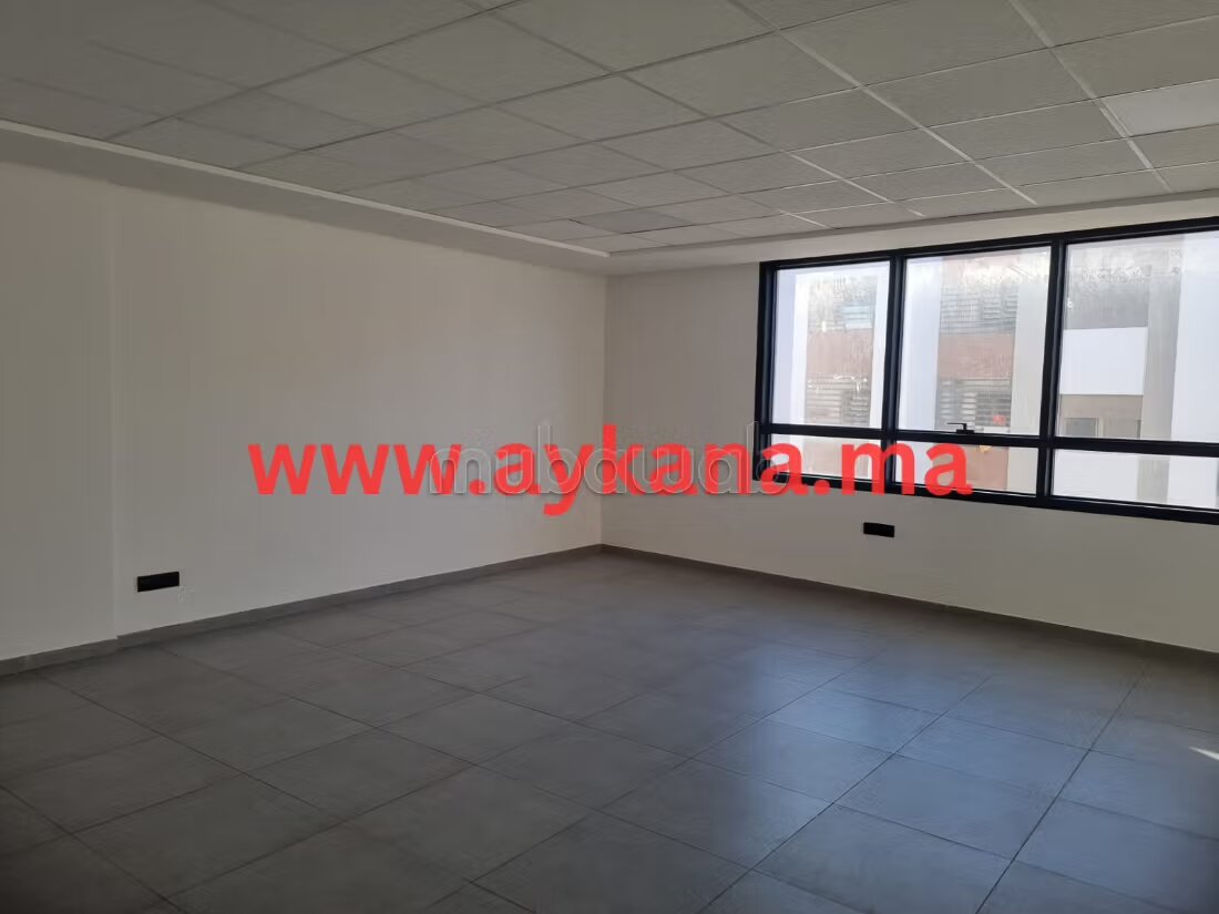 Office 64 m² for Rent in Rabat — Photo 5