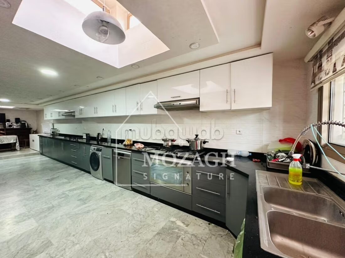 Villa 700 m² à louer à Marrakech — Photo 33