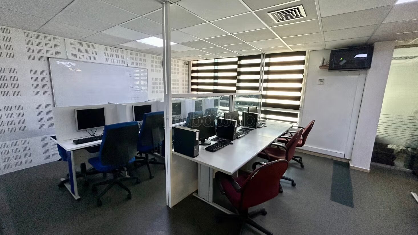 Office 158 m² for Sale in Casablanca - Moulay Youssef — Photo 9