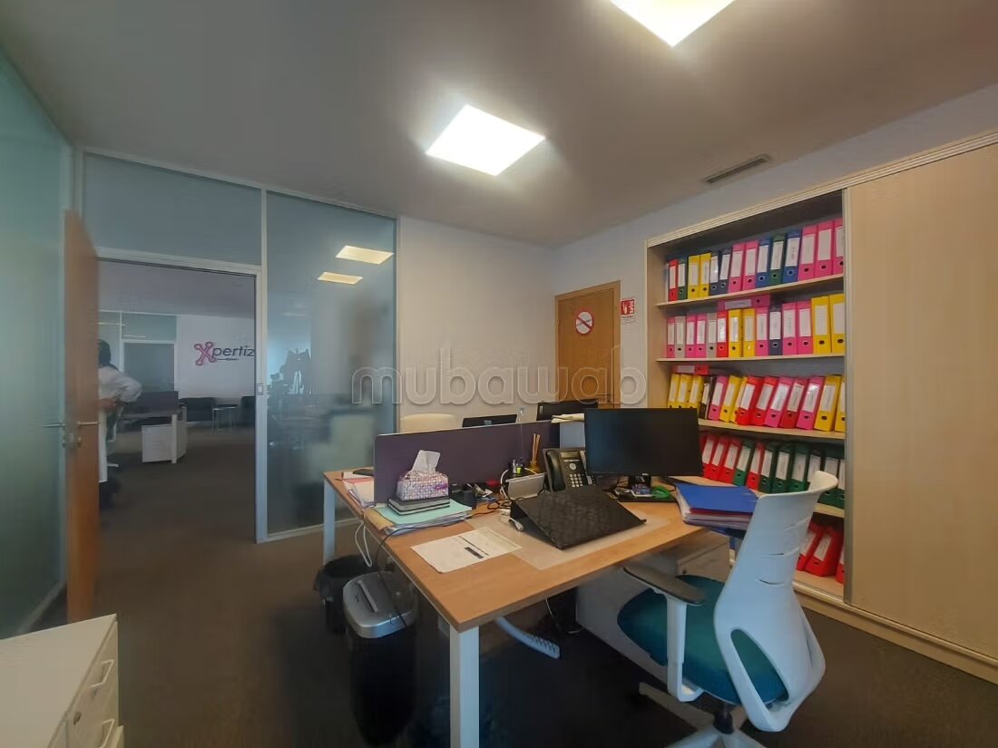 Office 299 m² for rent in Sidi Maarouf, Casablanca — Photo 23