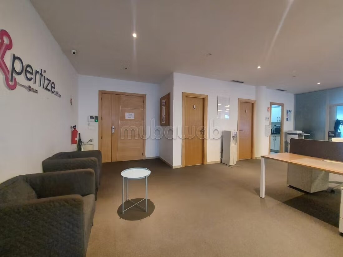Office 299 m² for rent in Sidi Maarouf, Casablanca — Photo 4