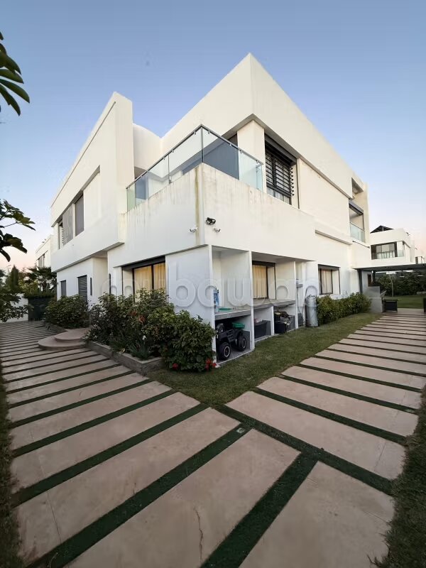 فيلا 950 م² للبيع في الرباط – المنزه — Photo 6