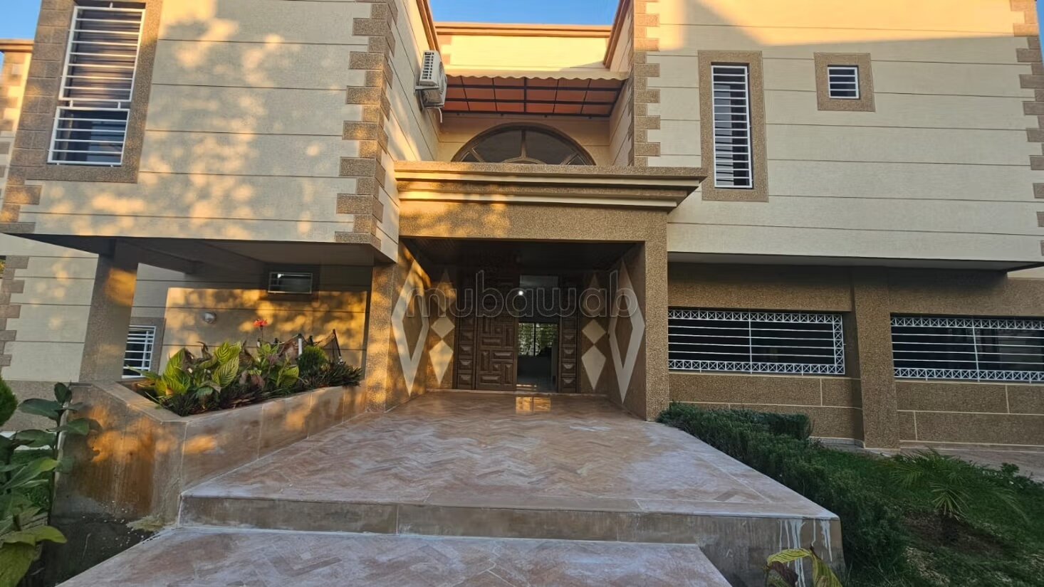 Office 700 m² for Rent in Rabat (Souissi) — Photo 10