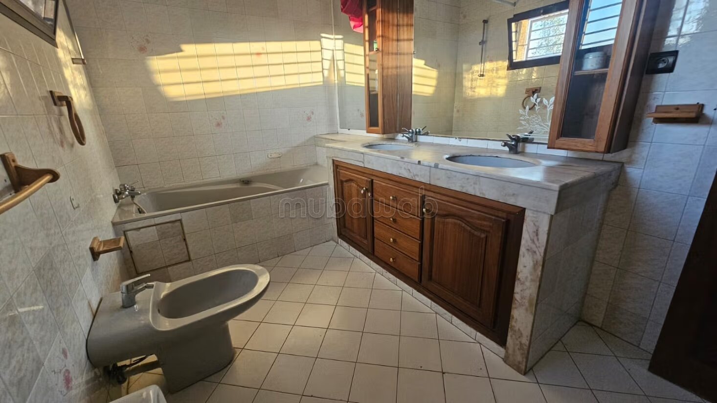Office 700 m² for Rent in Rabat (Souissi) — Photo 18