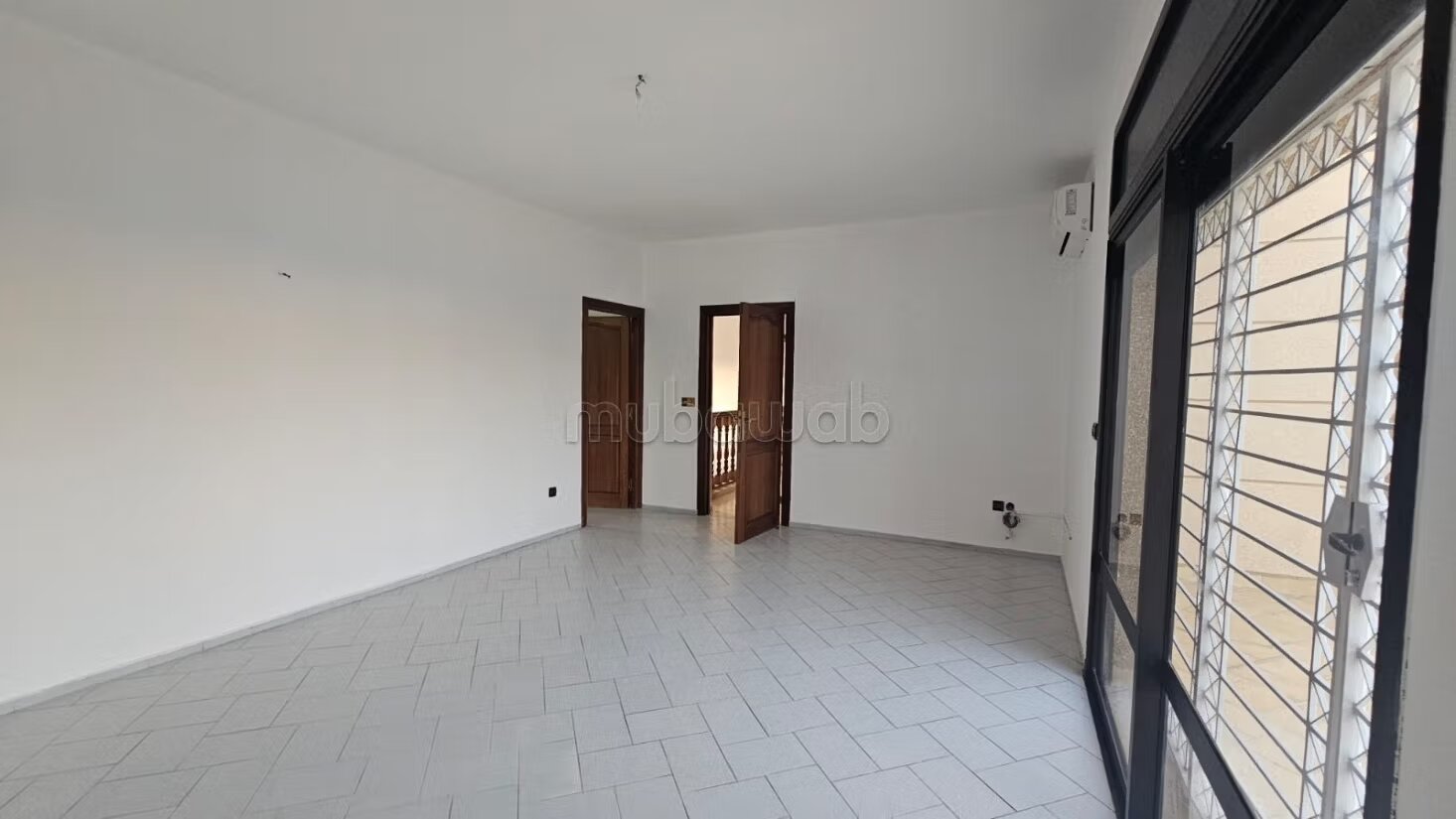Office 700 m² for Rent in Rabat (Souissi) — Photo 27