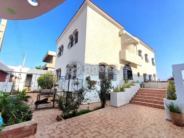 Villa moderne 290 m² à louer à Agadir — Photo 30