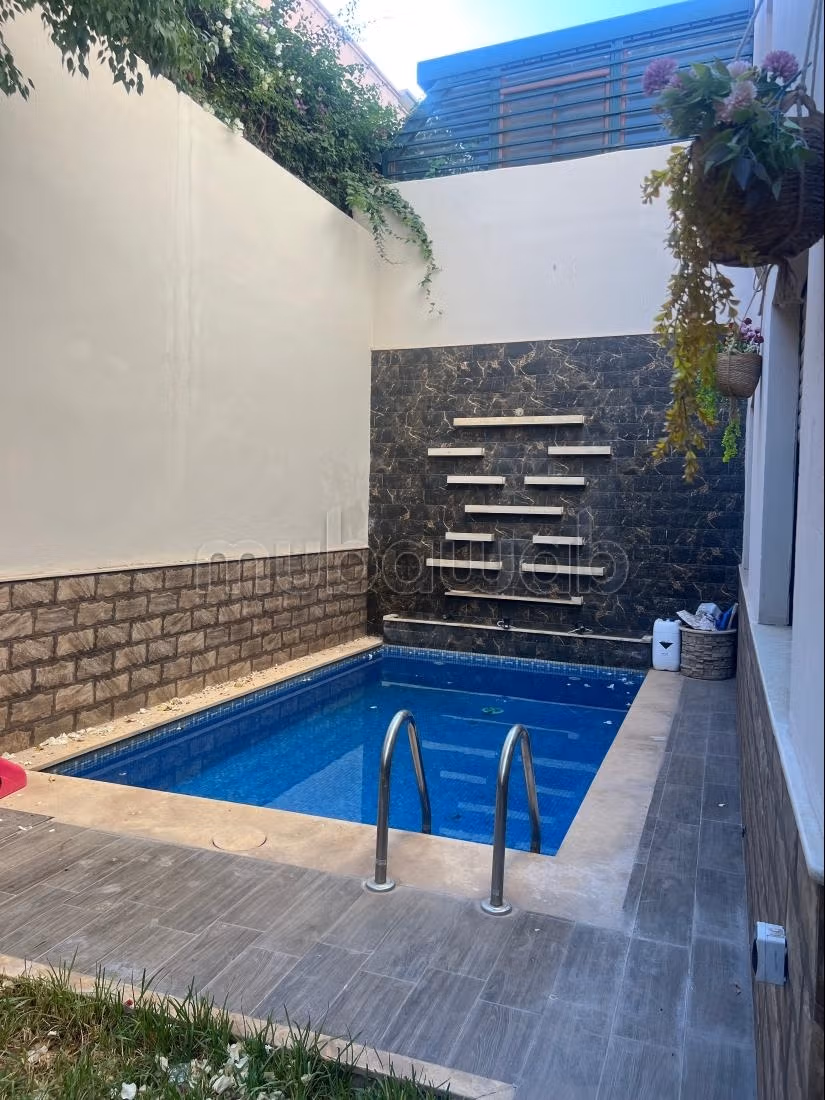 Villa 255 m² for rent in Marrakech — Photo 2