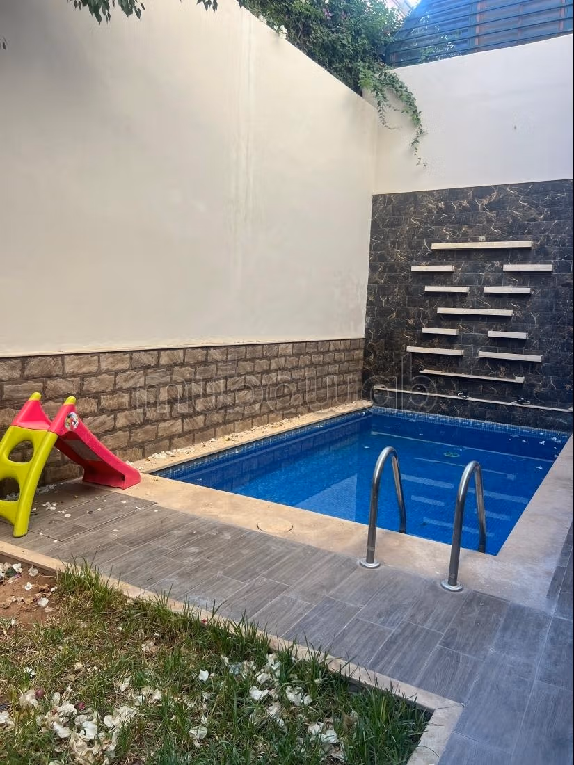 Villa 255 m² for rent in Marrakech — Photo 4