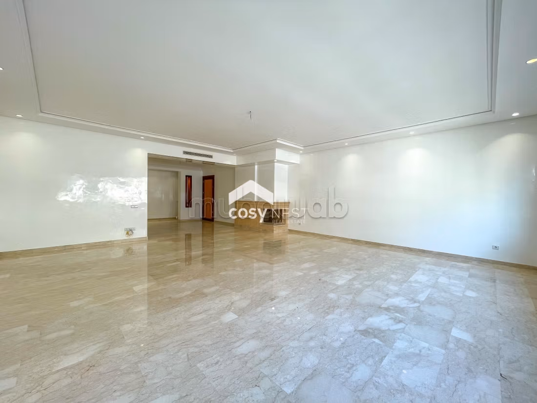 Apartment 200 m² for rent in Casablanca (Racine District) — Photo 3