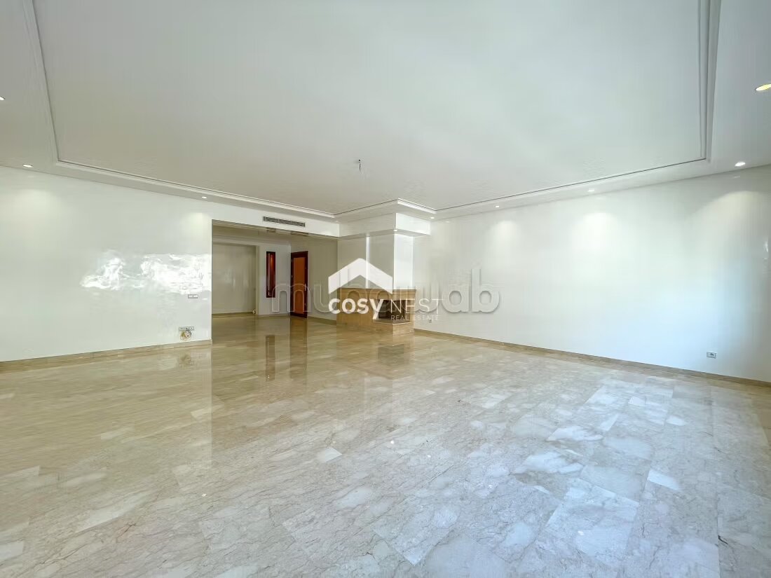 Apartment 200 m² for rent in Casablanca (Racine District) — Photo 4
