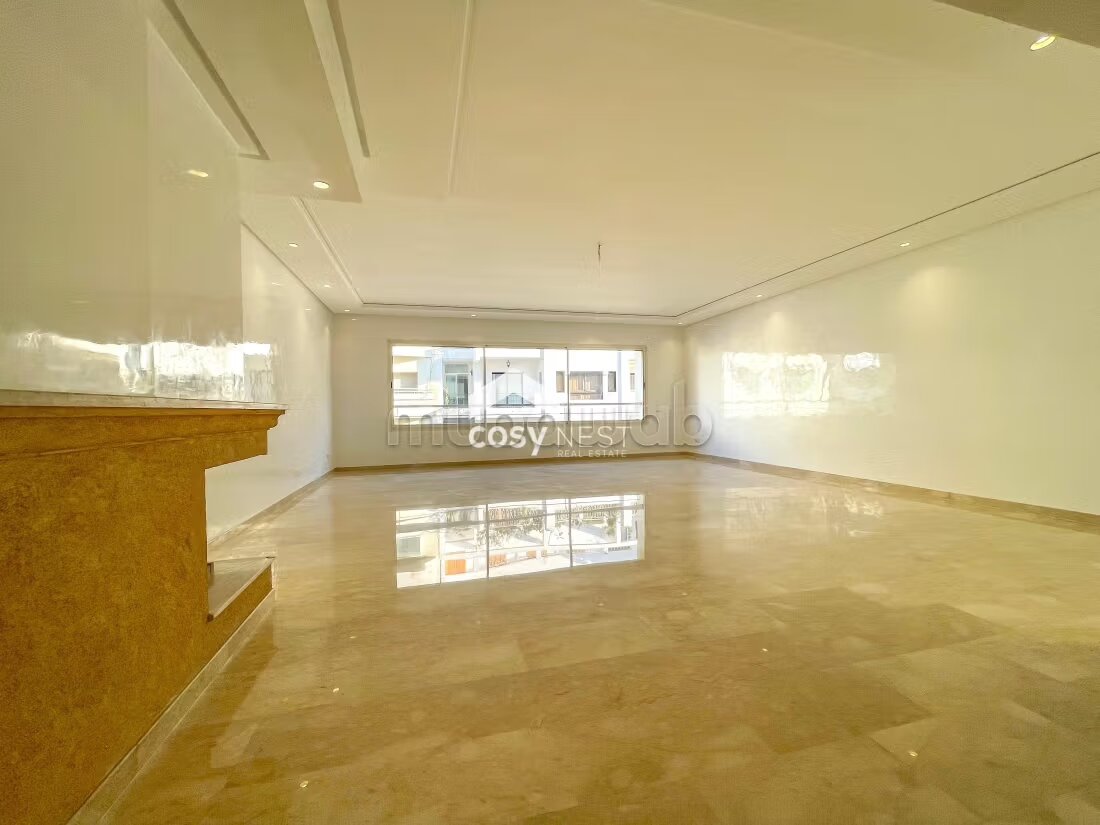 Apartment 200 m² for rent in Casablanca (Racine District) — Photo 6