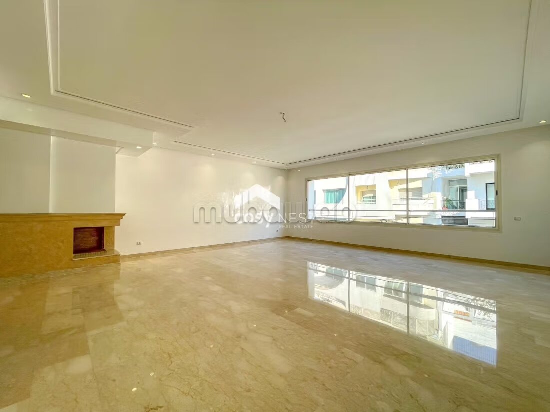 Apartment 200 m² for rent in Casablanca (Racine District) — Photo 8