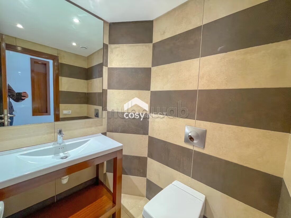 Apartment 200 m² for rent in Casablanca (Racine District) — Photo 22