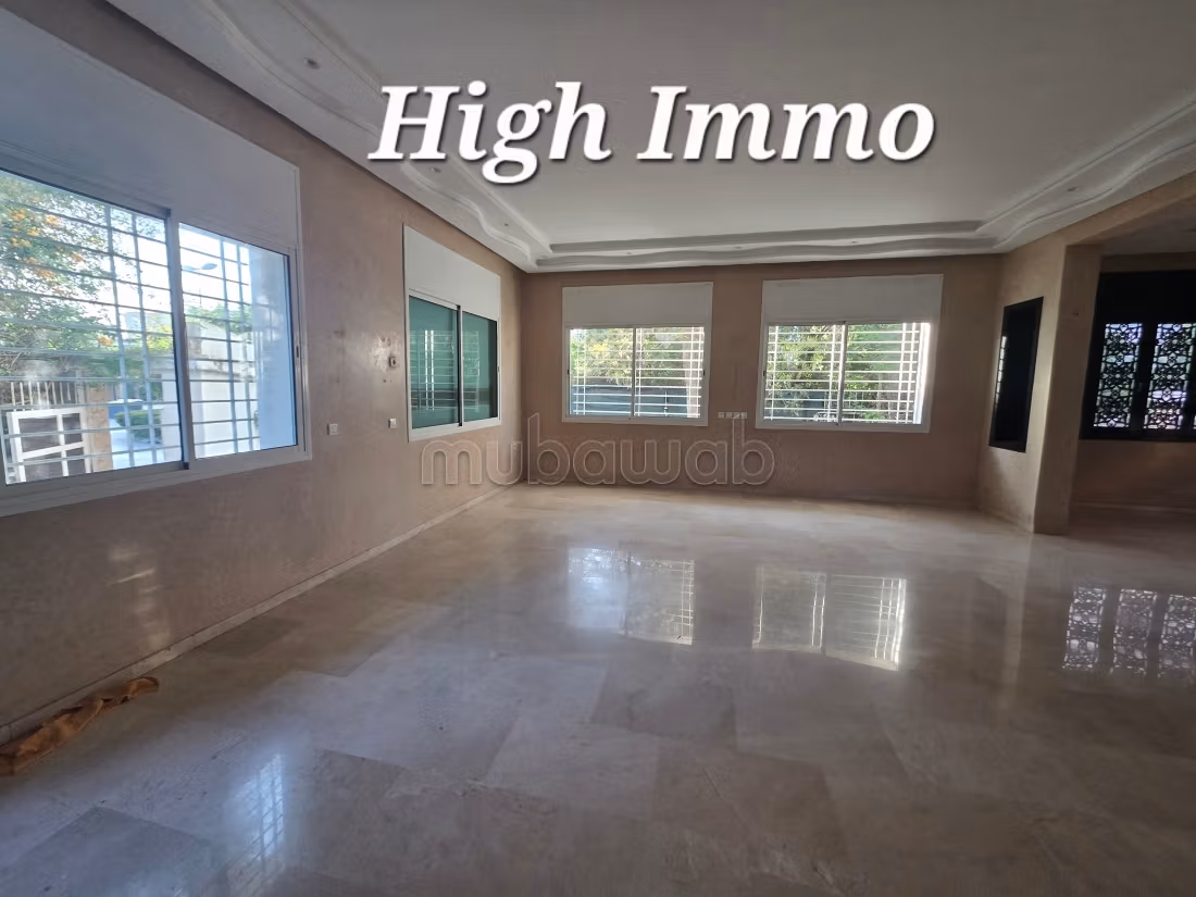 Villa 3 façades de 360m² à vendre à Rabat — Photo 3