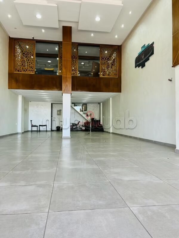 Office 428 m² for sale in Marrakech — Photo 15