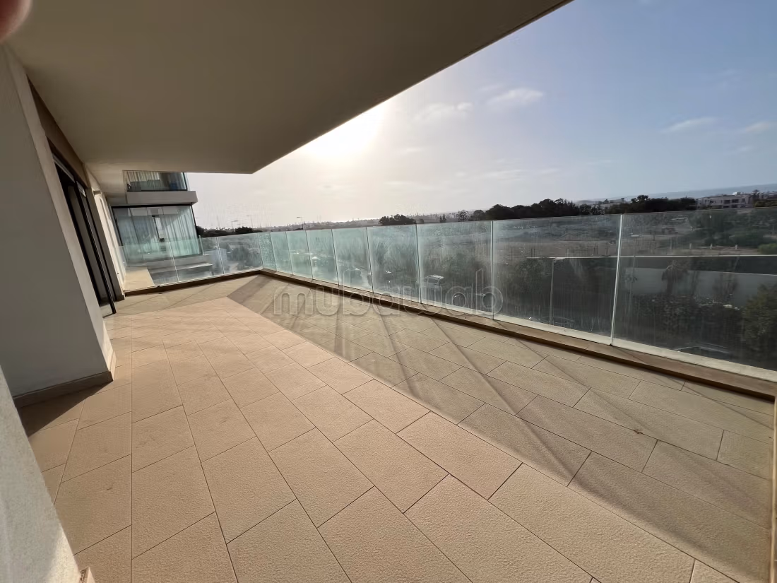 Appartement 200 m² à louer à Ain Diab — Photo 2